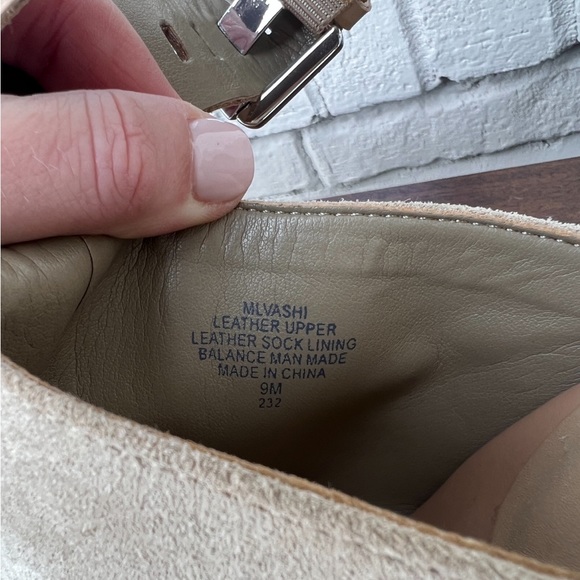 Marc Fisher Vashi Peep Toe Heels - Picture 8 of 8